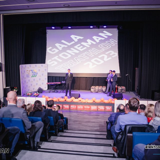 Paweł Miziarski - organizator StoneMan Triathlon 2023 na gali podsumowującej sezon